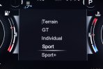 アストンマーティン
