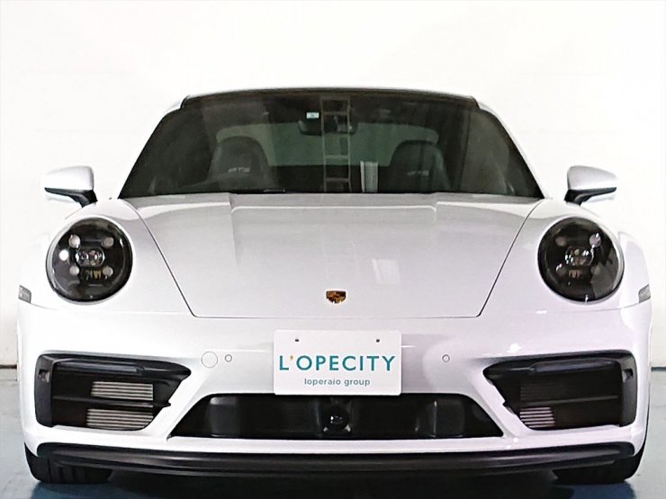 ポルシェ 911(Type992) カレラGTS PDK オプション総額438万円 有償色