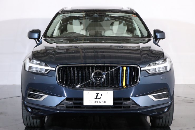 ボルボ XC60 リチャージ プラグインハイブリッド T8 AWD インスク