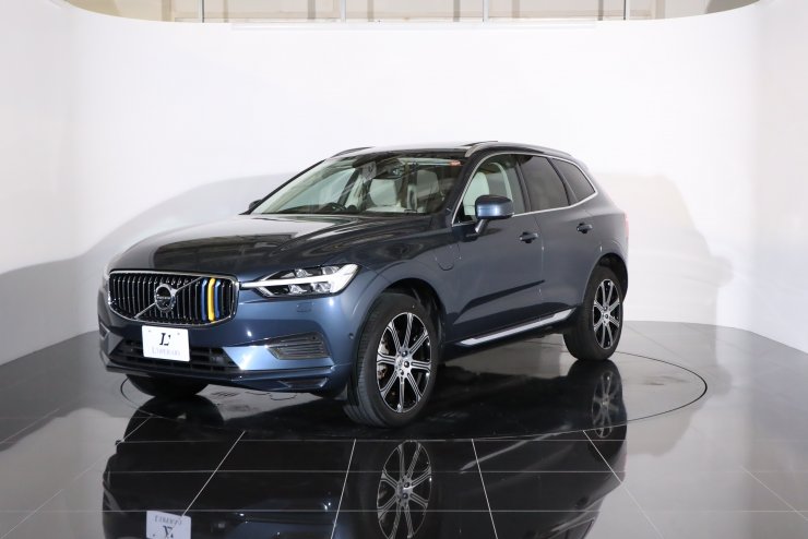 ボルボ XC60 リチャージ プラグインハイブリッド T8 AWD インスク