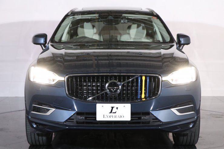 ボルボ XC60 リチャージ プラグインハイブリッド T8 AWD インスク