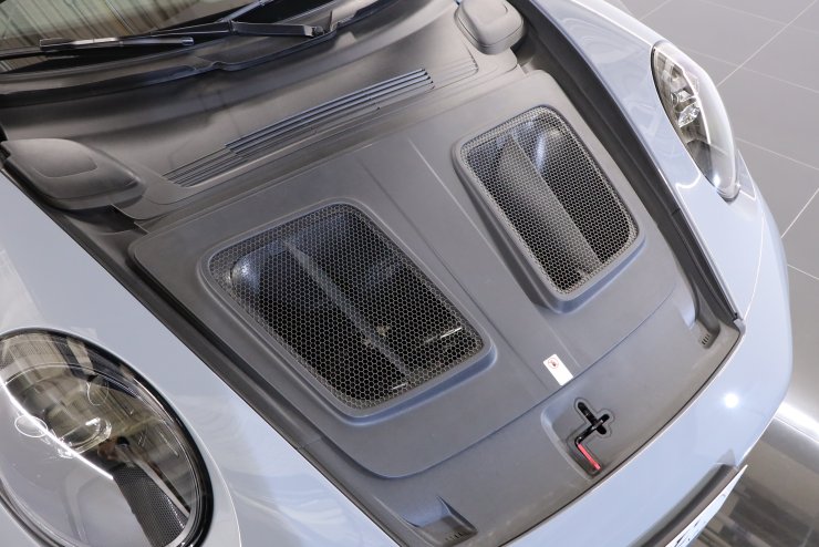 ポルシェ 911(Type992) GT3 RS ヴァイザッハPKG PDK 左ハンドル 走行