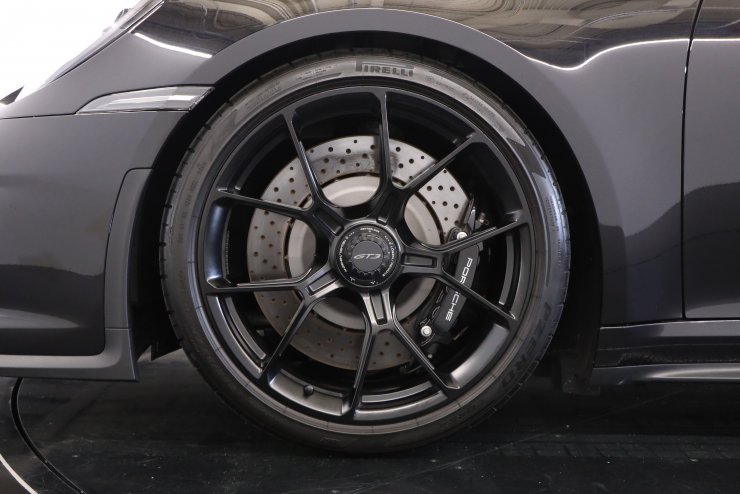 ポルシェ 911(Type992) GT3 PDK 有償色 ジェットブラックメタリック