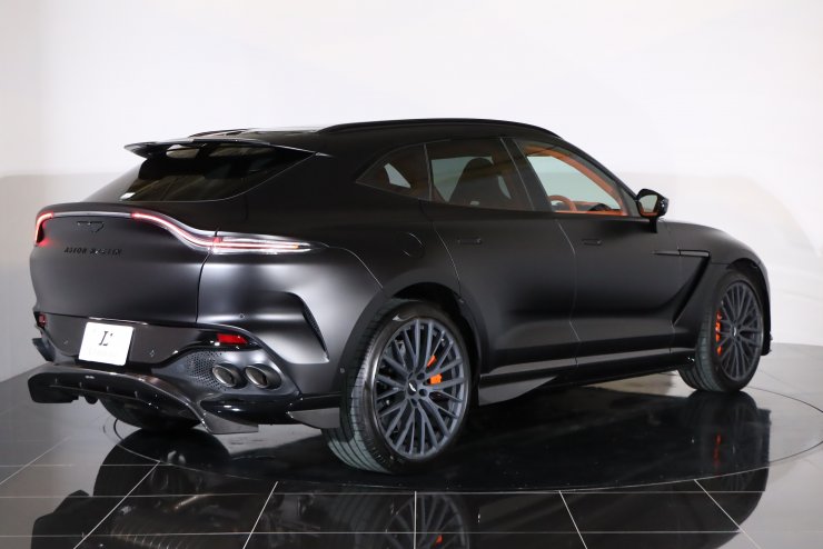 アストンマーティン DBX 707 1オーナー 有償色 メーカーOP1067万円