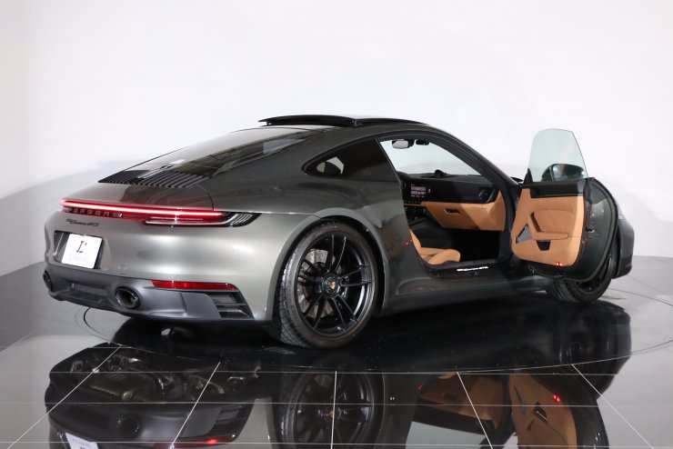 GATE  ポルシェ　カレラ ポルシェ 911(Type992) カレラGTS 7MT 左H 1オーナー 有償色