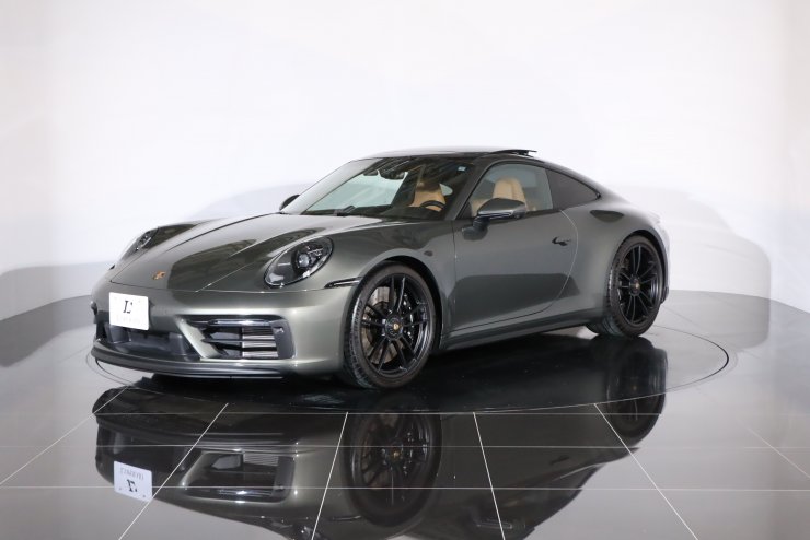 ポルシェ 911(Type992) カレラGTS 7MT 左H 1オーナー 有償色 ガラス