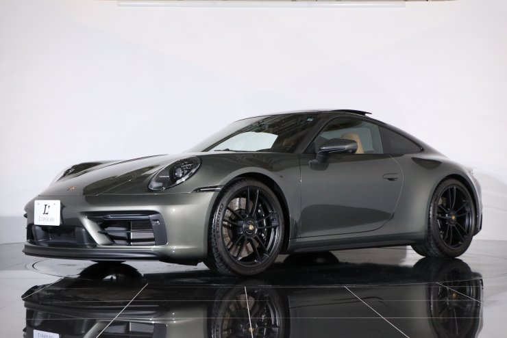ポルシェ 911(Type992) カレラGTS 7MT 左H 1オーナー 有償色