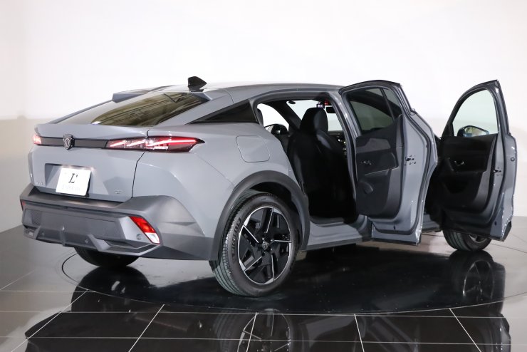 ベレット　パネル PEUGEOT 408 スペシャルサイト | プジョー公式サイト