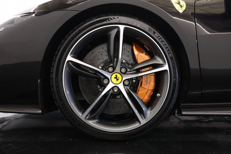 フェラーリ 296 GTB F1 DCT 1オーナー メーカーOP1368万円 有償色