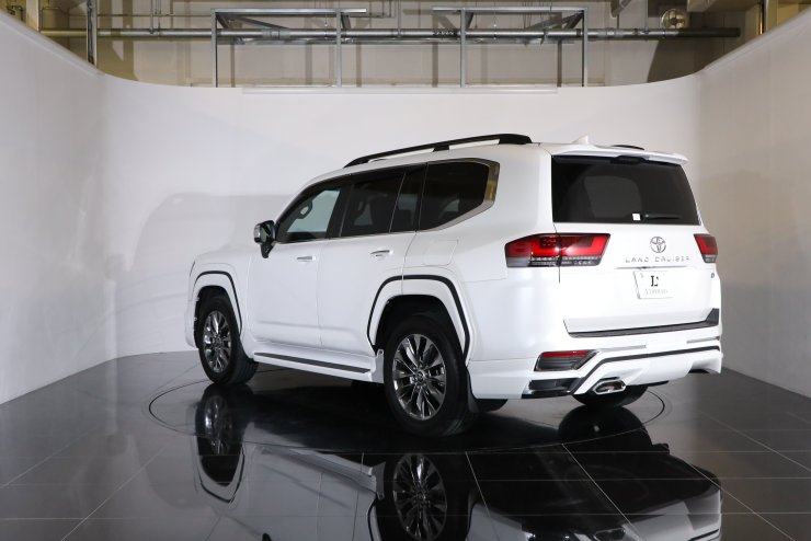 トヨタ ランドクルーザー 300 ZX ディーゼル 1オーナー