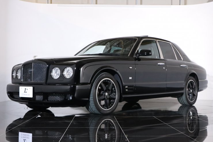 ベントレー アルナージ エイト 日本限定10台 後期6AT 黒革 マリナー