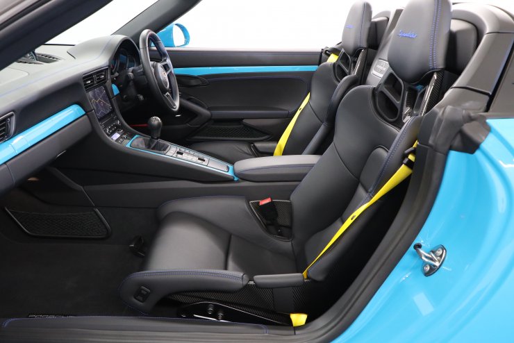 【中古】 スターへの階段 ポルシェ 911(Type991) スピードスター 6MT 世界限定1948台 正規D車 20