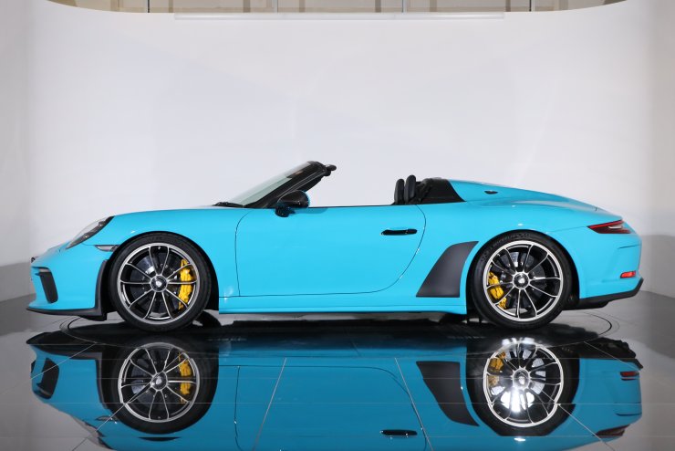 ポルシェ 911(Type991) スピードスター 6MT 世界限定1948台 正規D車 20