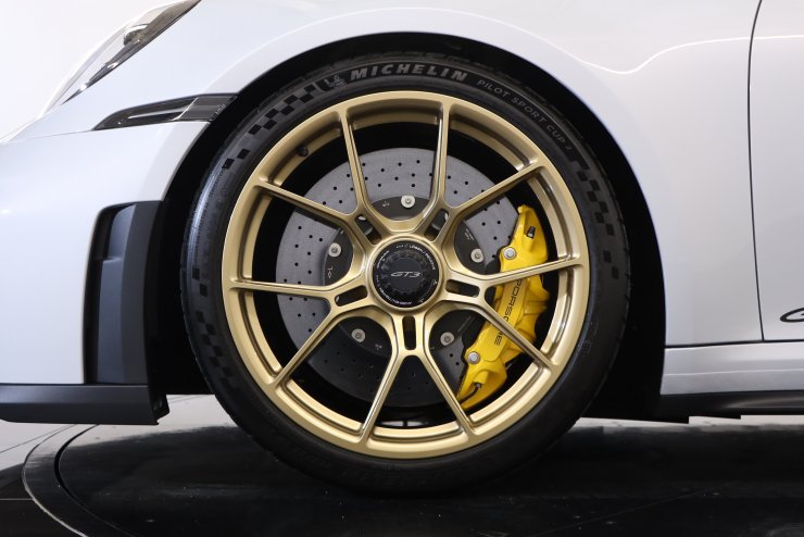 ポルシェ 911(Type992) GT3 ヴァイザッハPKG PDK 現行モデル 走行60km