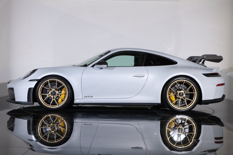 ポルシェ 911(Type992) GT3 ヴァイザッハPKG PDK 現行モデル 走行60km