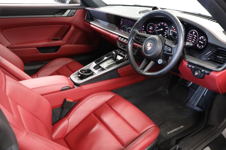 ポルシェ 911(Type992) カレラ PDK 1オーナー 有償カラー：GT