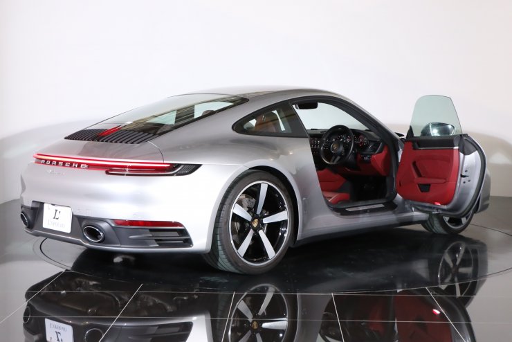 ポルシェ 911(Type992) カレラ PDK 1オーナー 有償カラー：GT