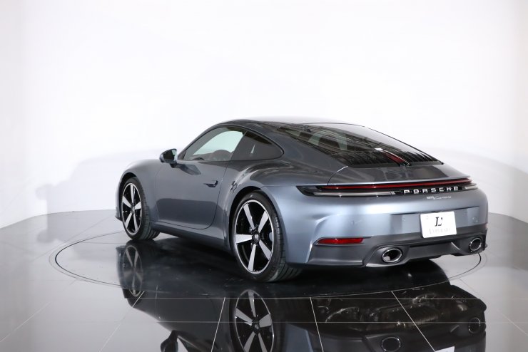 ポルシェ 911(Type992) カレラ PDK 後期モデル 1オーナー 走行550キロ