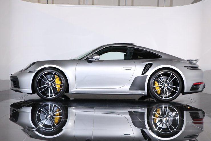 ポルシェ 911(Type992) ターボS PDK 1オーナー車 オプション総額約321