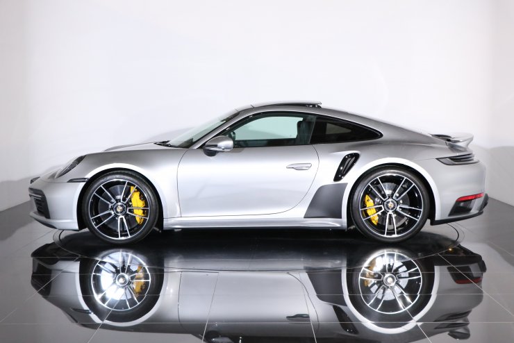 ポルシェ 911(Type992) ターボS PDK 1オーナー車 オプション総額約321