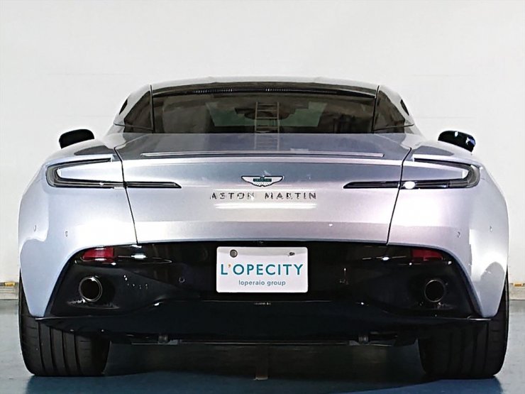 アストンマーティン DB12 クーペ オプション総額852万円 右ハンドル