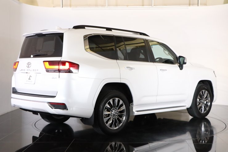 トヨタ ランドクルーザー 300 ZX 3.5 【特別金利2.9%～】ベージュ