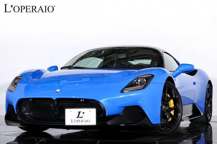 マセラティ MC20 走行距離300キロ 左ハンドル 有償カラー：ブルーイン