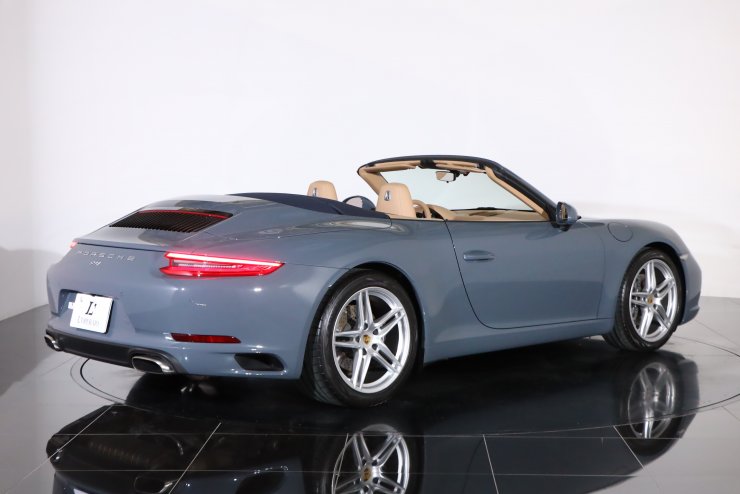 ポルシェ 911(Type991) カレラ カブリオレ PDK 左ハンドル