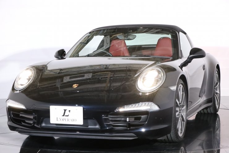 ポルシェ 911(Type991) タルガ4S PDK 1オーナー 赤×黒革 純正20インチ