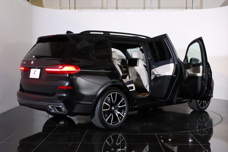 BMW X7 xドライブ 40d Mスポーツ 1オーナー 白×紺革 6シーター 純正22