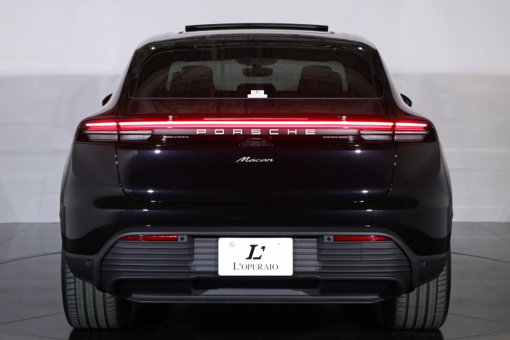 ポルシェ マカン エレクトリック 1オーナー 走行40km スポクロ