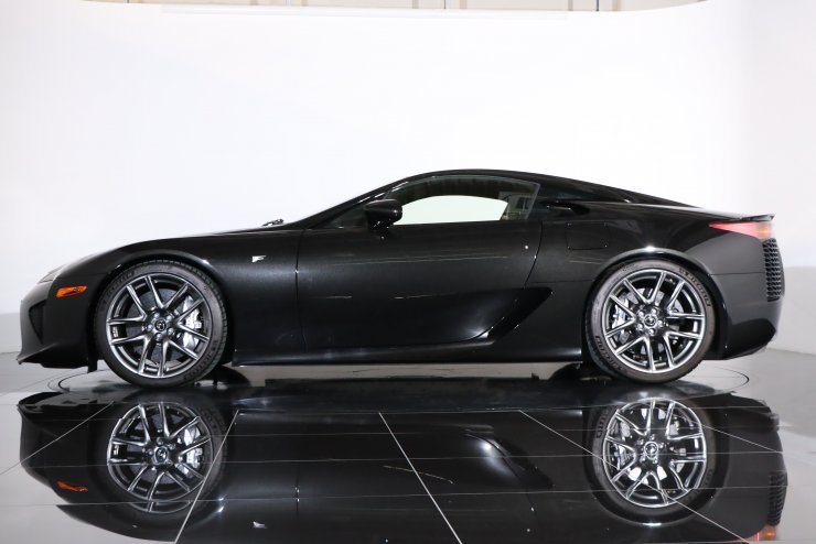 レクサス LFA 世界限定500台 OPカラースターライトブラック OPペイント