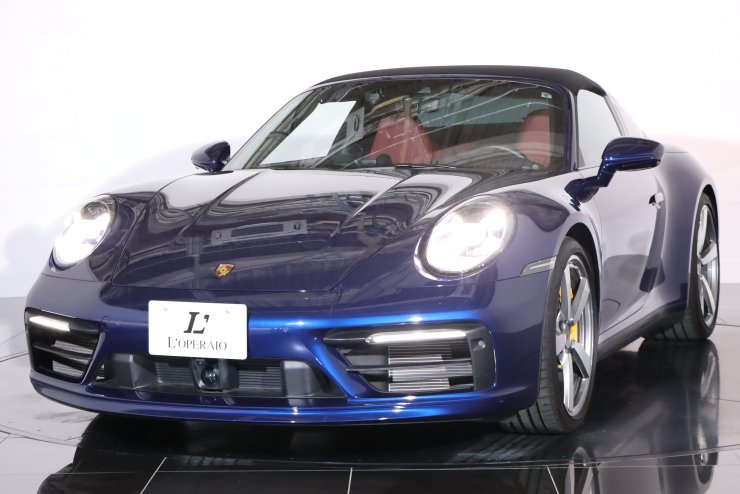 ポルシェ 911(Type992) タルガ4 PDK 左ハンドル OPカラー：ゲンチアン