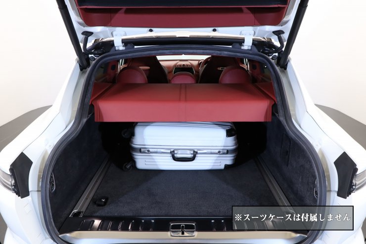 アストンマーティン DBX 707 1オーナー カーボンセラミックブレーキ