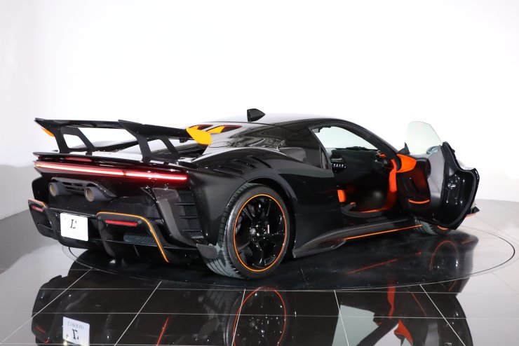フェラーリ SF90 XX ストラダーレ 限定799台 正規ディーラー車 走行100