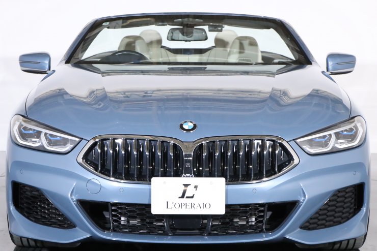 BMW 8シリーズ 840i カブリオレ Mスポーツ 1オーナー バルセロナブルー