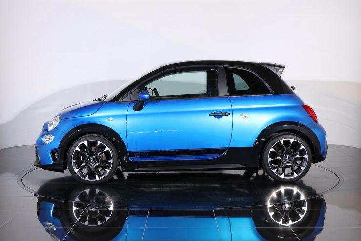 アバルト 695 トリビュート 131ラリー 5MT 左H 国内200台限定 純正17