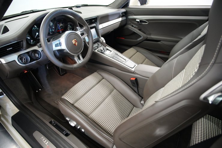 ポルシェ 911(Type991) 50th Anniversary Edition PDK 世界限定1963台