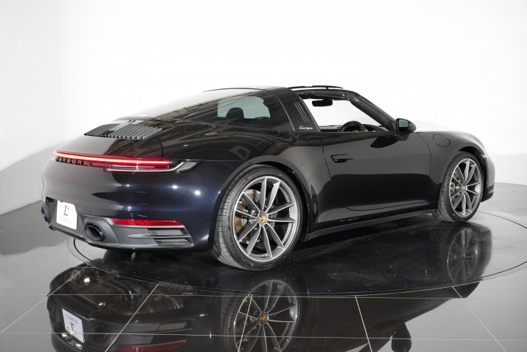 ポルシェ 911(Type992) タルガ4 PDK オプション総額約526万円