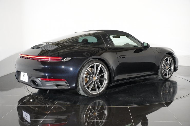ポルシェ 911(Type992) タルガ4 PDK オプション総額約526万円
