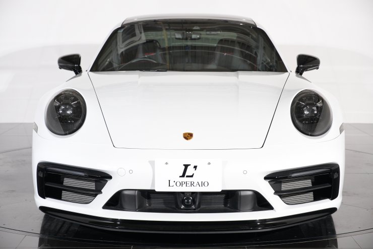 ポルシェ 911(Type992) カレラGTS PDK 1オーナー 有償色 ガラス