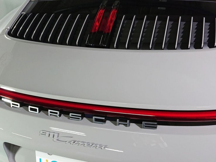 ポルシェ 911(Type992) カレラ PDK OP455 有償色クレヨン スポーツ