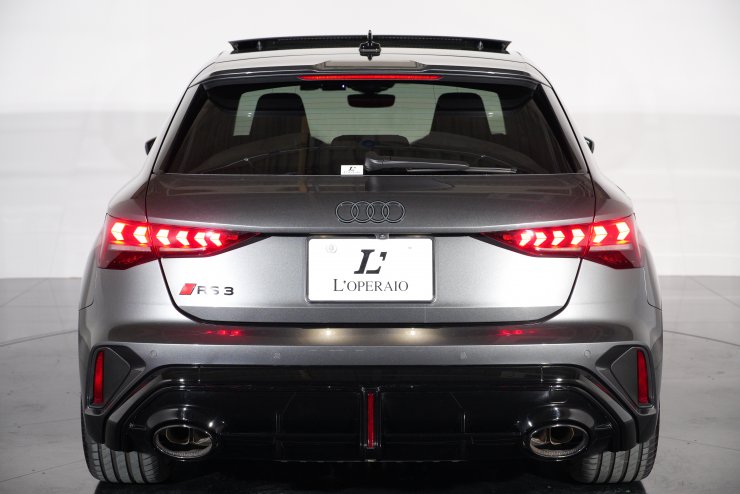 アウディ RS3 スポーツバック 後期モデル 1オーナー ブラックレザー RS
