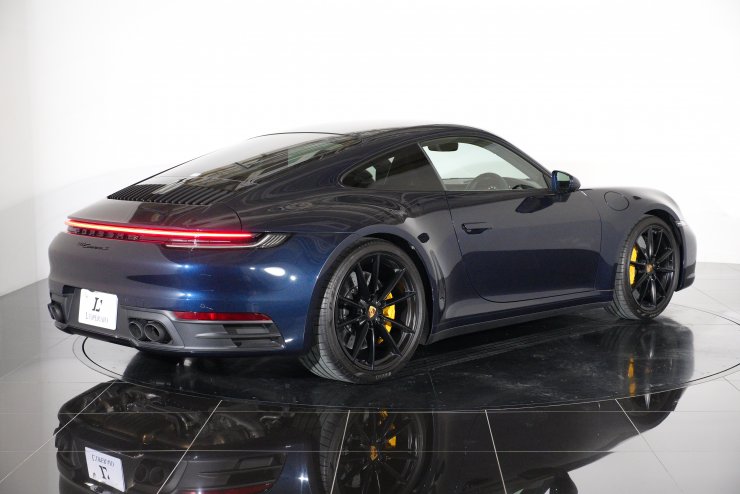 ポルシェ 911(Type992) カレラS PDK PCCB スポーツクロノPKG