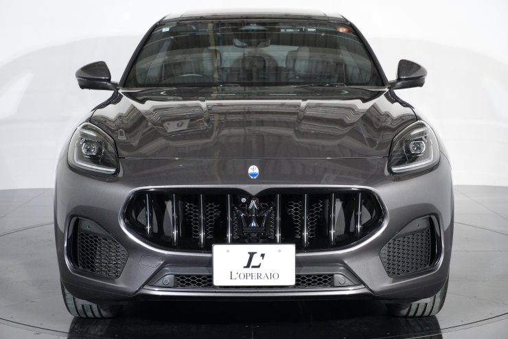 マセラティ グレカーレ GT パノラマサンルーフ ソナスファベール