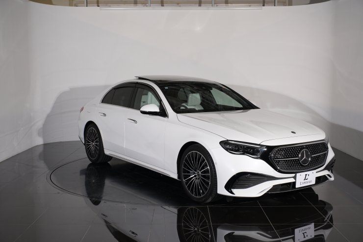 メルセデスベンツ Eクラス E300エクスクルーシブ AMGライン 1オーナー