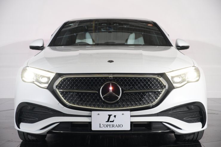ラリラリルーです。 メルセデスベンツ Eクラス E300エクスクルーシブ AMGライン 1オーナー