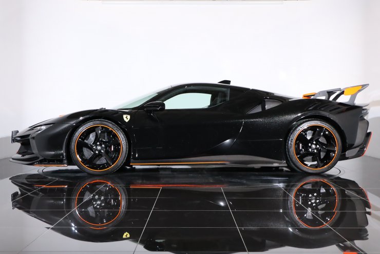 フェラーリ SF90 XX ストラダーレ 限定799台 正規ディーラー車 走行100