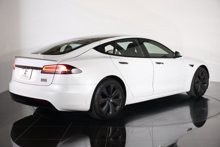 テスラ モデルS Plaid 左ハンドル ヨークステアリング 専用