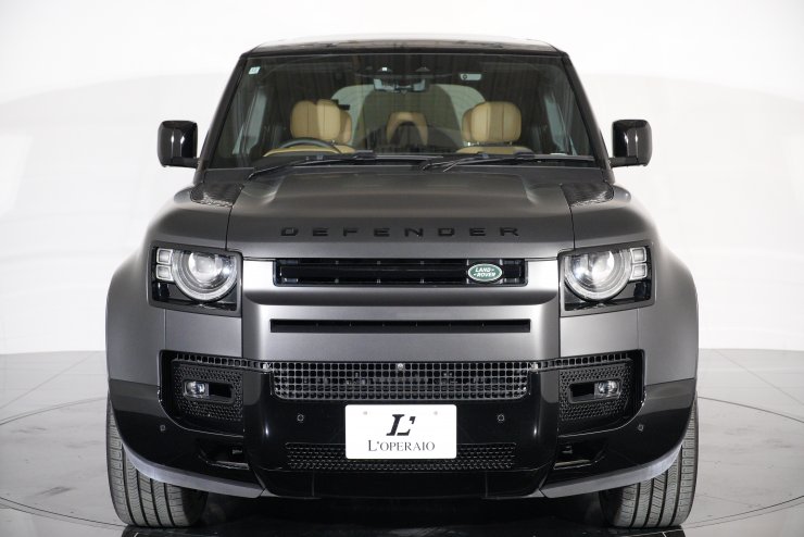 ランドローバー ディフェンダー 110 V8 P525 サテンプロテクション